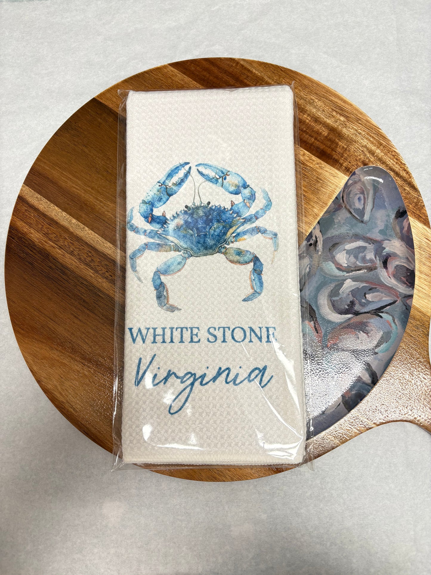 CRAB TOWEL WITH TOWN