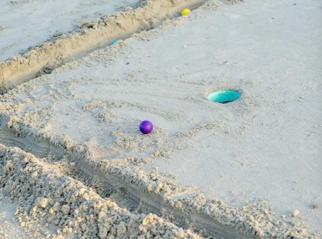 BEACH GOFF GAME