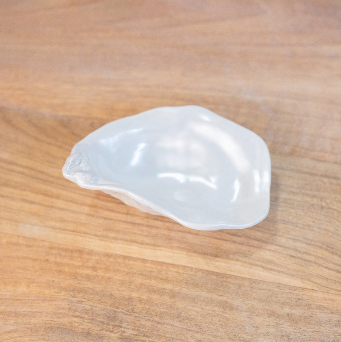 OYSTER TIDBIT DISH PEARL 5"
