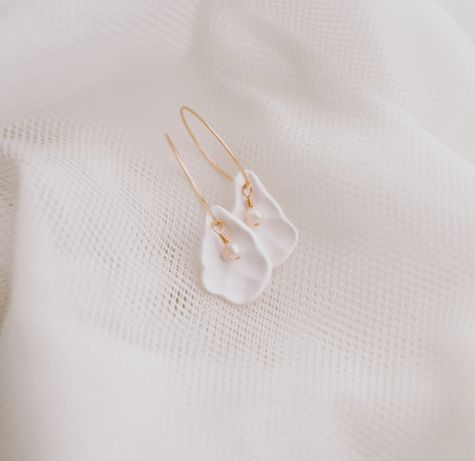 OYSTER HOOP EARRINGS
