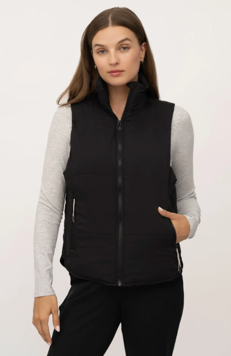 WOMENS RECYCLE BELOW ZERO PUFFER VEST WITH ZIPPER POCKETS BLACK