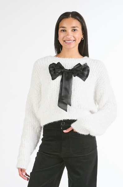 SIMPLY SOUTHERN SWEATER AURORA WHITE