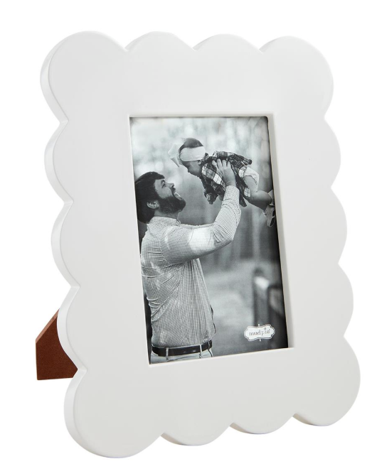LARGE SCALLOPED LACQUER FRAMES