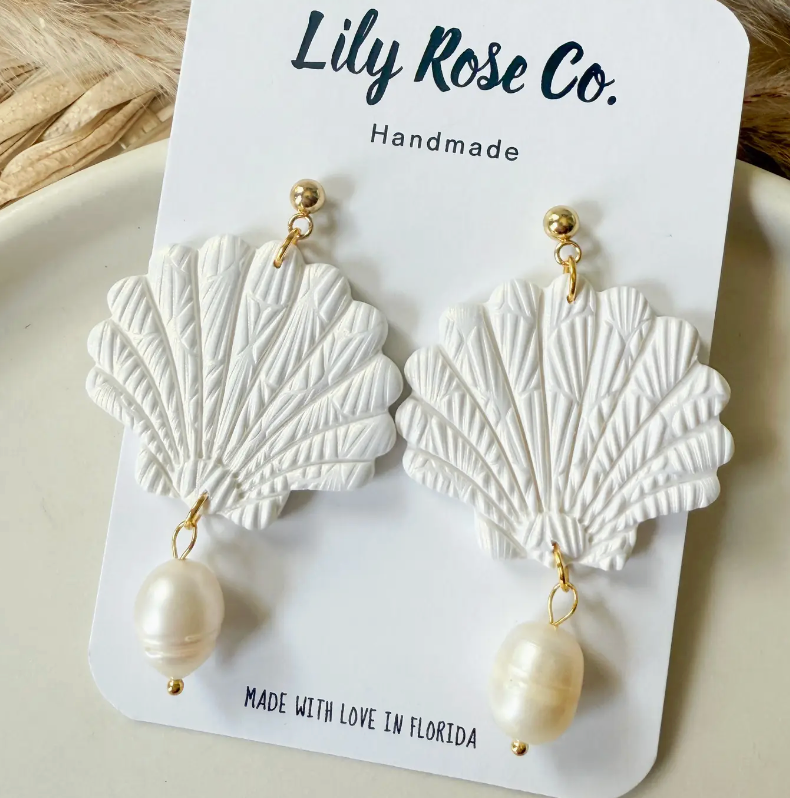 WHITE SHIMMER EARRINGS