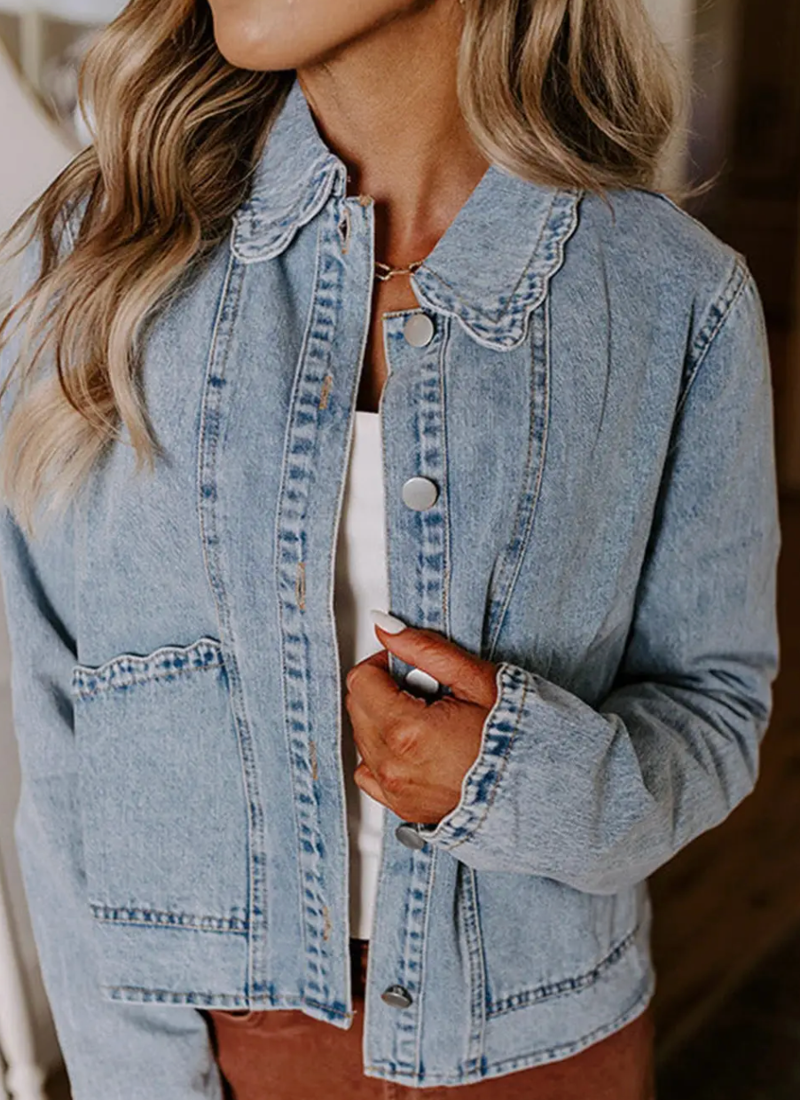 SCALLOP TRIM DENIM JACKET WITH PATCHED POCKETS