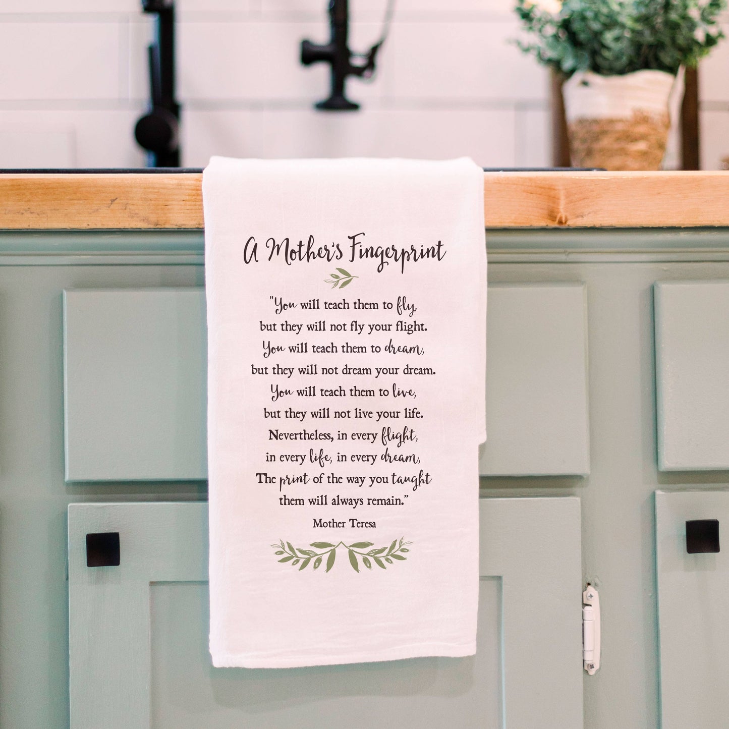 A MOTHERS FINGERPRINT TEA TOWEL