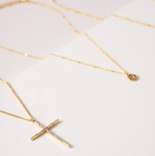 SET OF THREE NECKLACES WITH CROSS AND COIN CHARMS