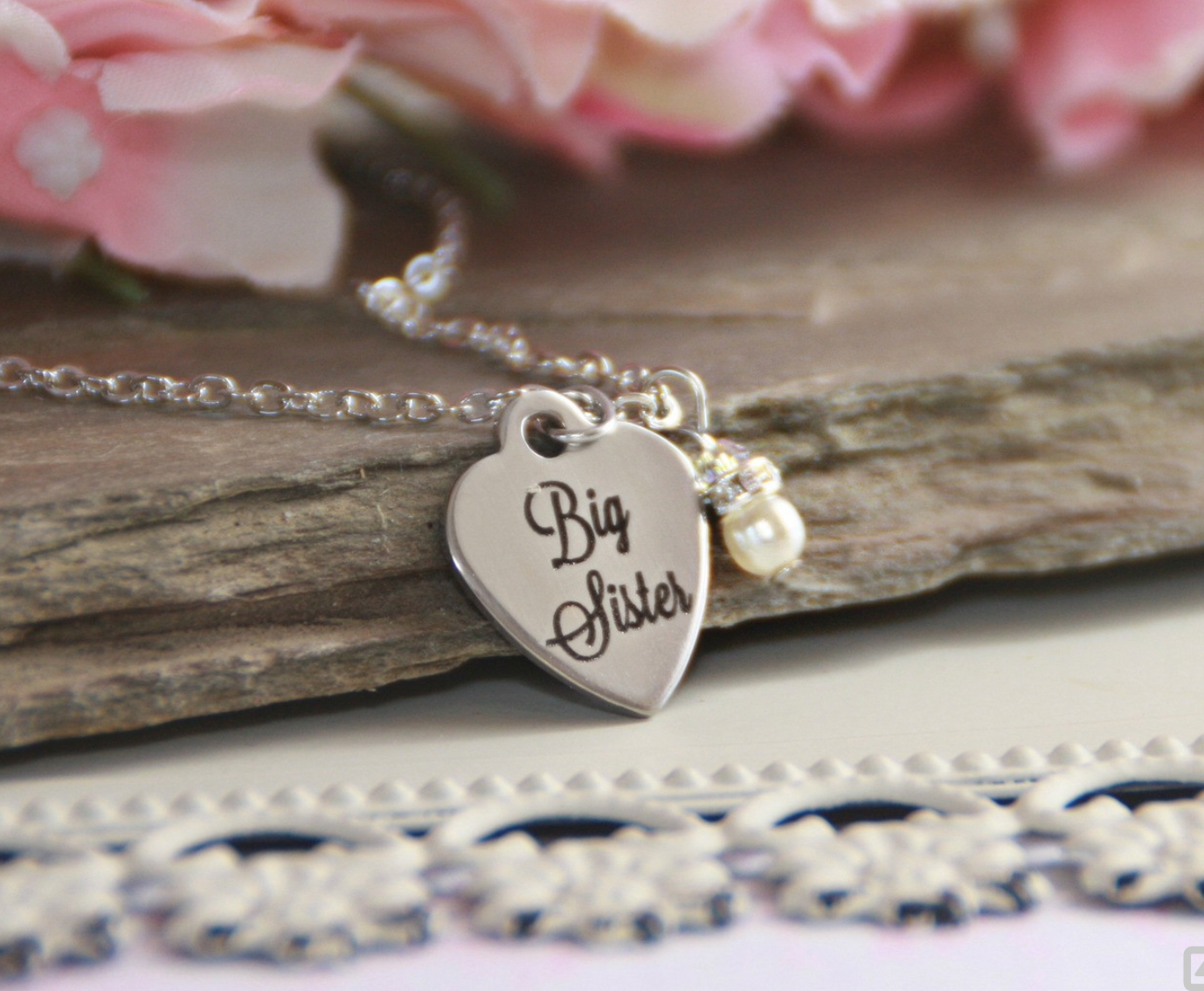 BIG SIS NECKLACE
