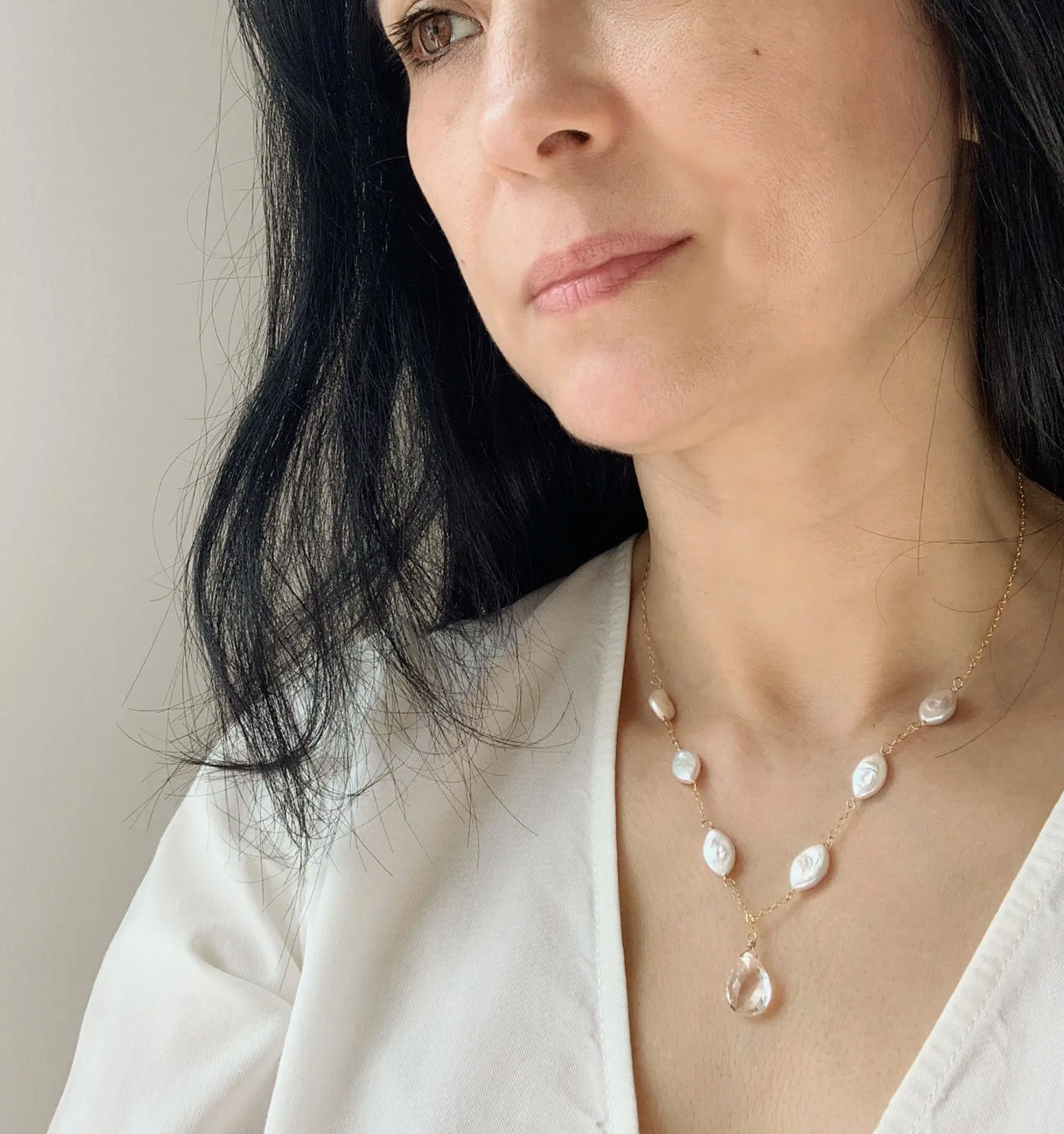 LAURA STARK OVAL PEARL DROP NECKLACE