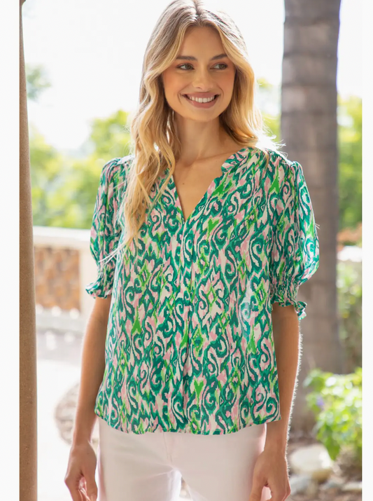 SMOCKED PULL SLEEVE PLEAT FRONT PRINT TOP