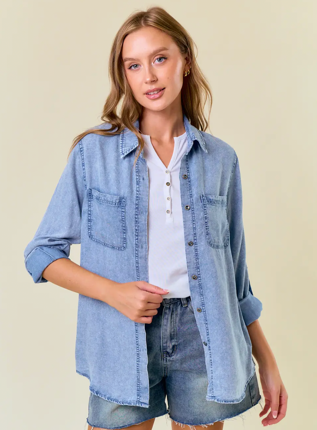 CHAMBRAY SHIRT WITH POCKET LIGHT DENIM