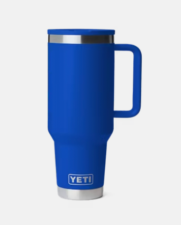 YETI 40 OZ TRAVEL STRAW MUG