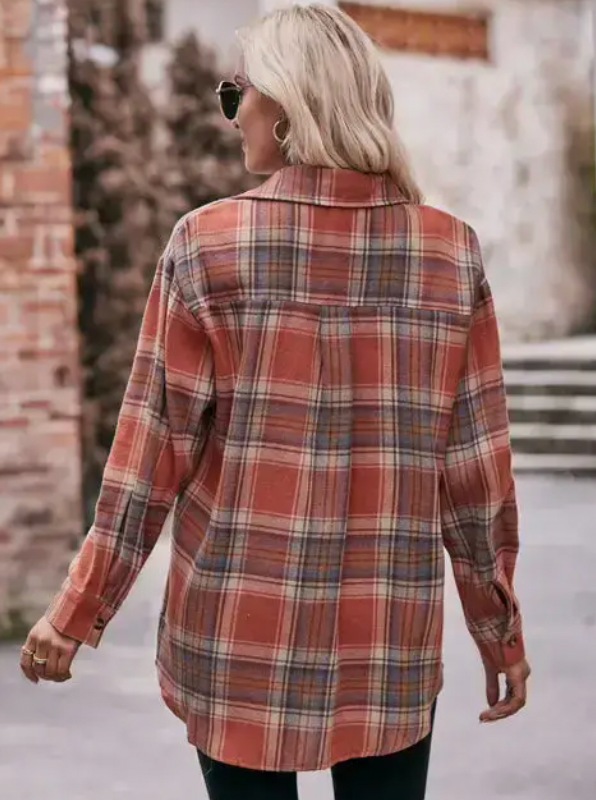 WOMEN'S CARAMEL PLAID OVERSIZED FLANNEL BUTTON DOWN SHIRT