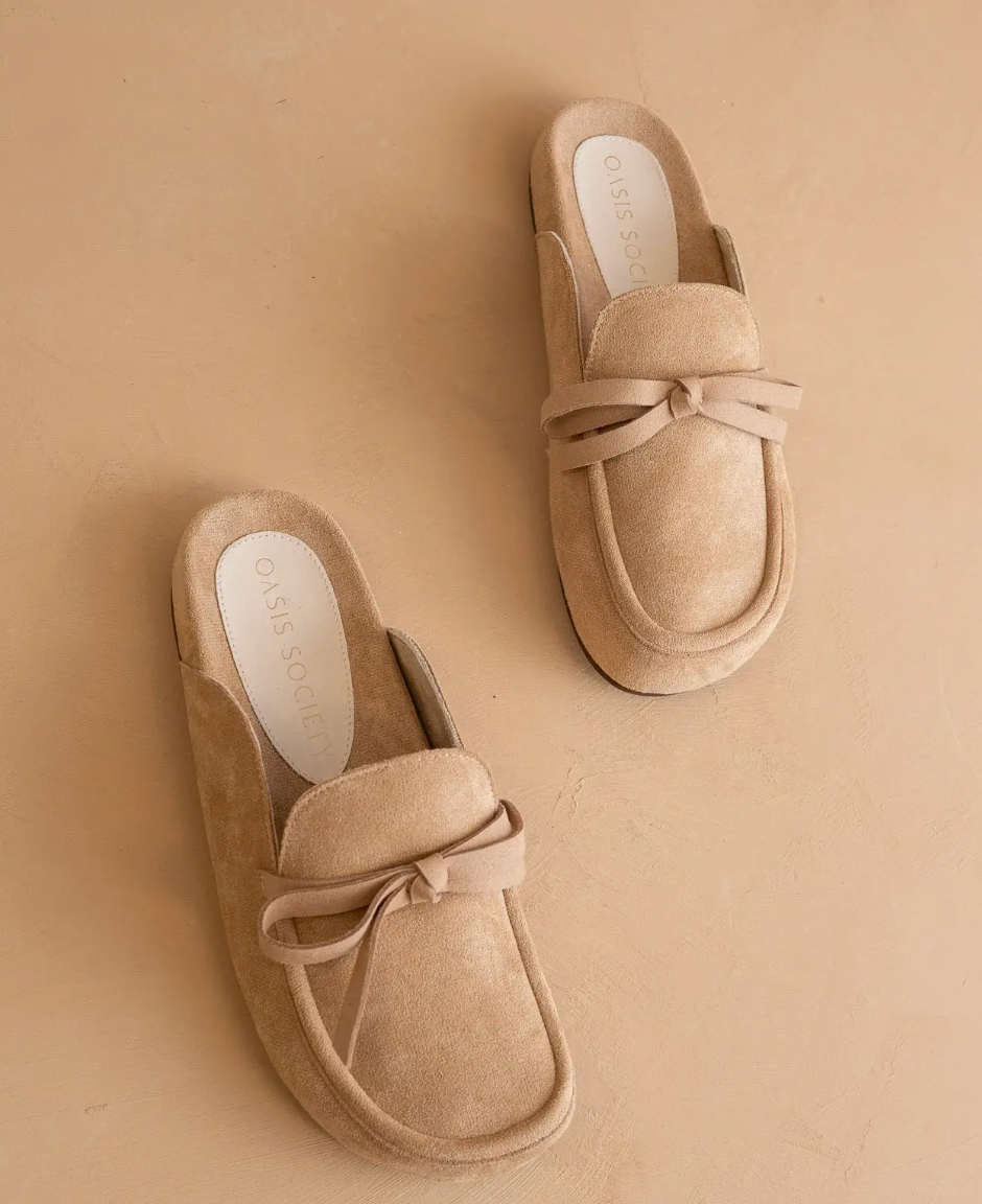 THE STEVIE ALMOND TIE MULE LOAFER