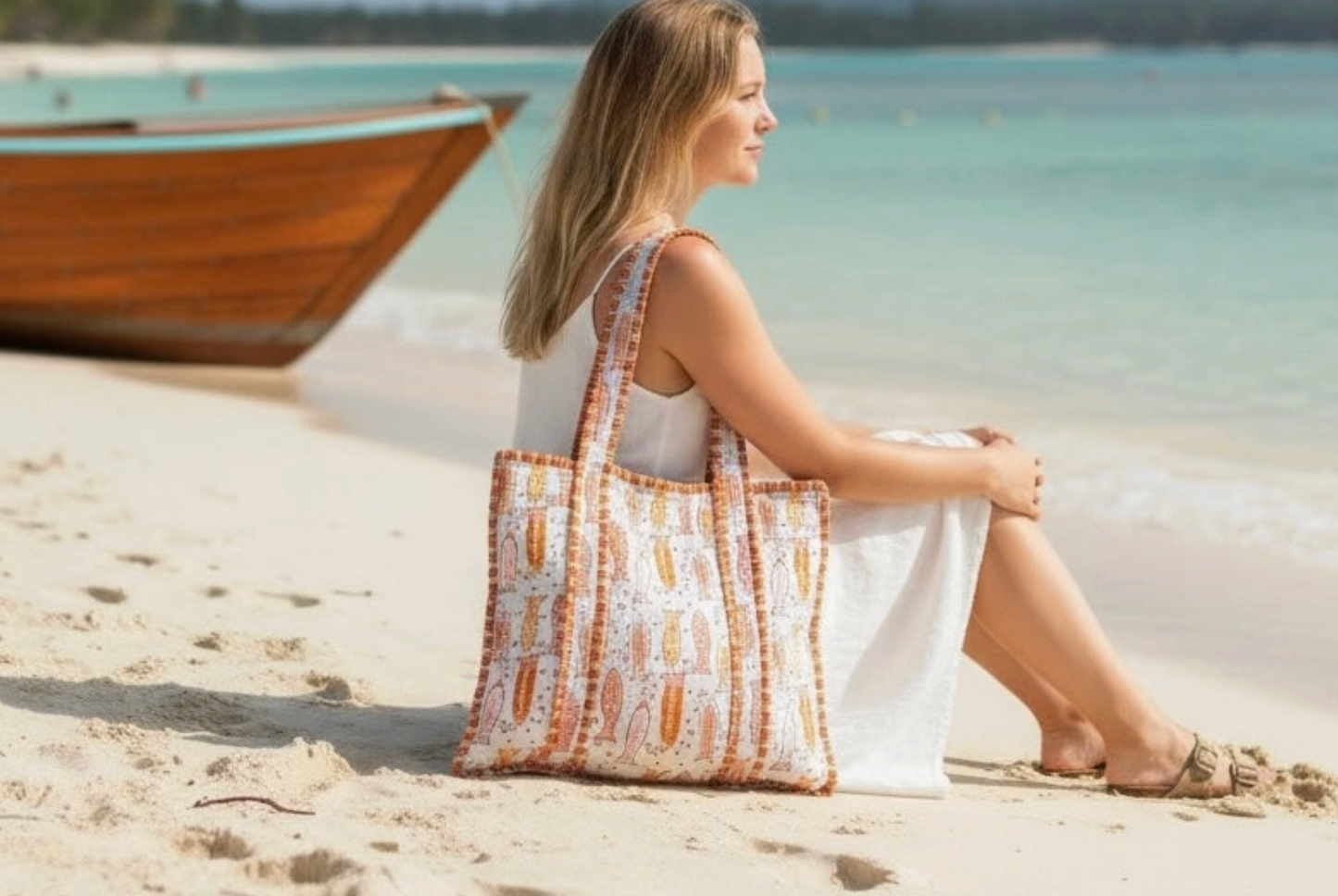 FISH TOTE