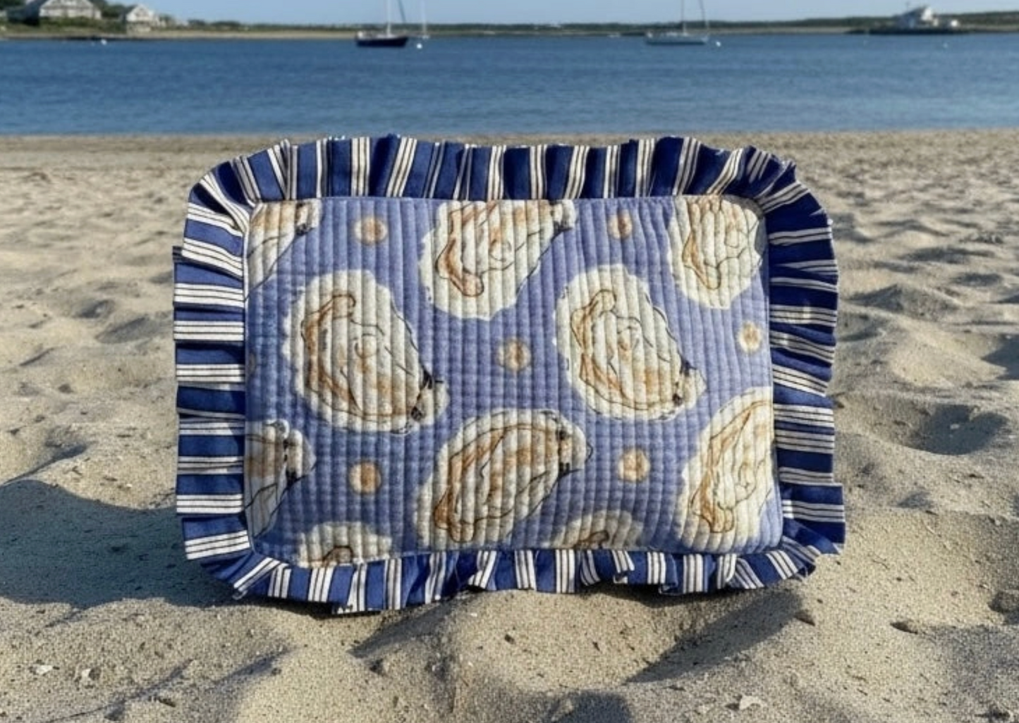 OYSTER COSMETIC BAG