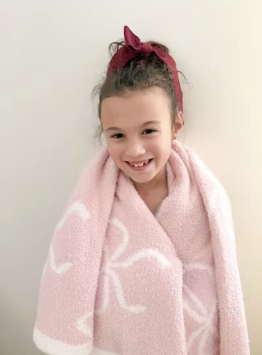 BOW CHENILLE BABY BLANKET