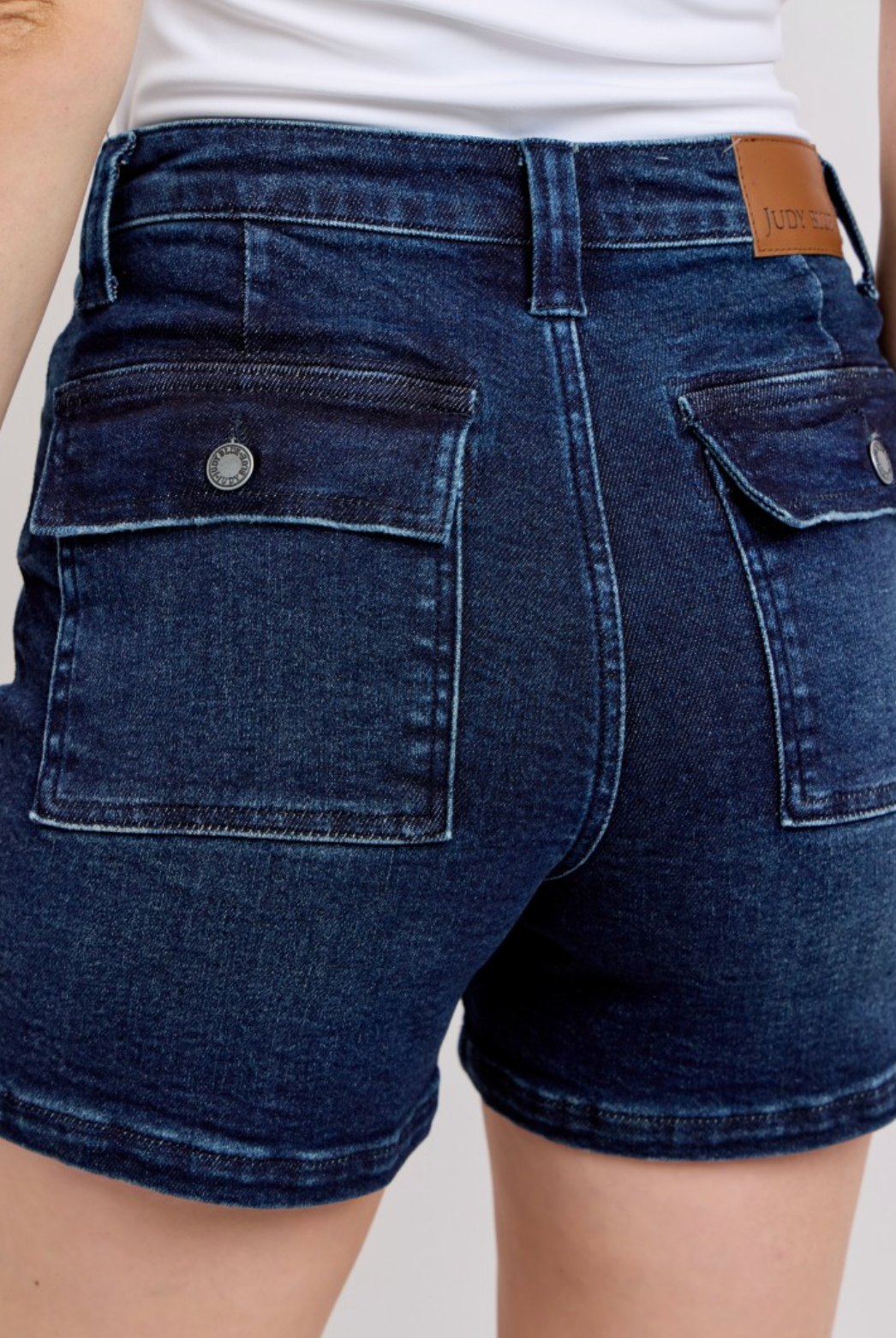 JUDY BLUE BACK FLAP POCKET HIGH WAISTED SHORTS