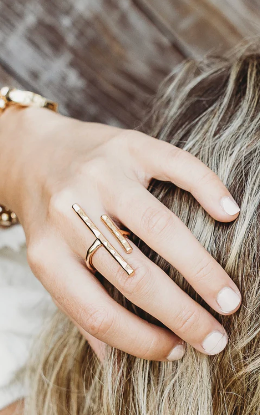 MEMPHIS GOLD HAMMERED DOUBLE BAR RING 1.5" ADJUSTABLE