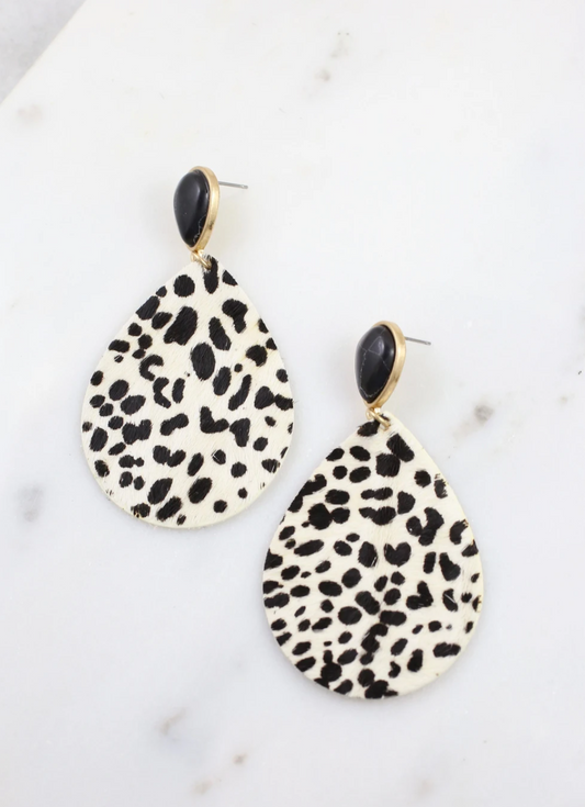 ANIMAL PRINT TEARDROP EARRNG WITH STONE POST WHITE BLACK
