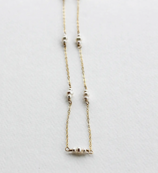 LAURA STARK MINIMAL PEARL NECKLACE